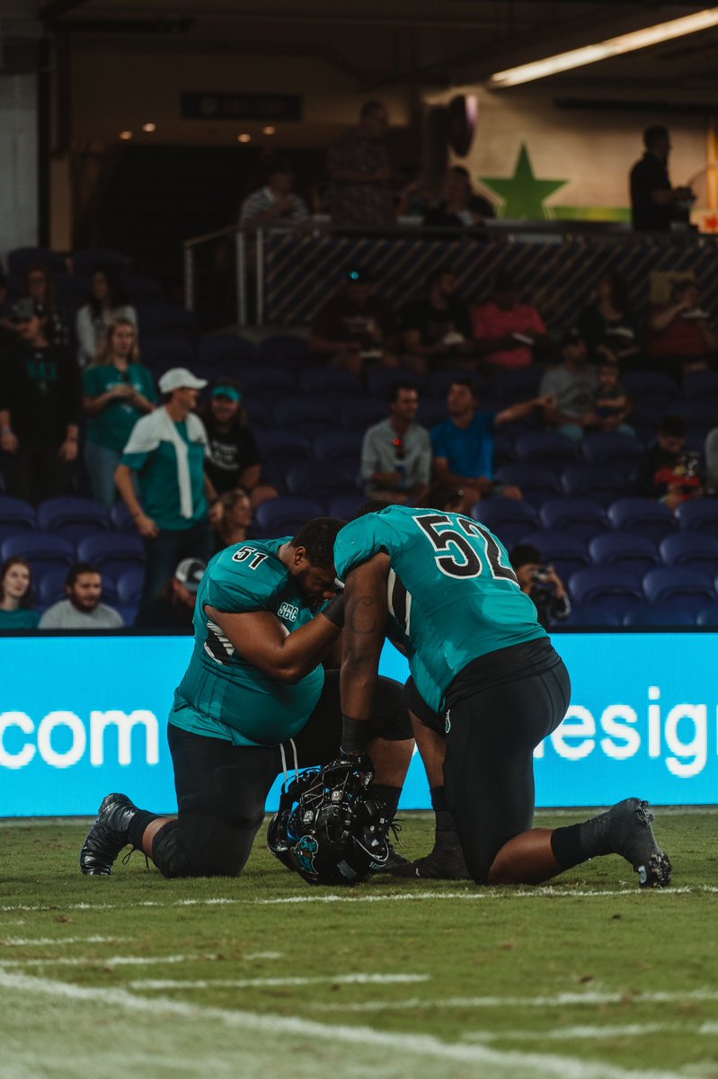 cjb52_'s tweet photo. Dear Coastal

Don’t know where to start and don’t know where to end. Just know I thank you for the ups and down, the endless friendships, memories and everything Coastal has brought me. This has been my home for the last 5 and half years and I can’t thank you enough.

5️⃣2️⃣ Out✌🏾 https://t.co/6KPo3LcQt5