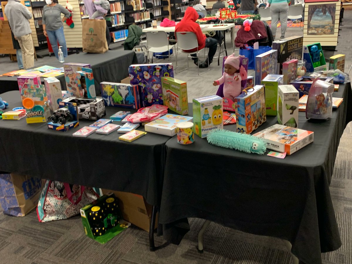 Many thanks to Delores Williams of People Get Ready, Dr. Margai Luba, Dr. Elana Cook, Dr. Kristin Reese, &amp; Dr. Adam Berkwitt of Yale Pediatrics, &amp; Monica Monk-Flake of Monk Youth, Jazz &amp; STEAM Collective Inc. for a wonderful program! There was even a special drop off from Santa!