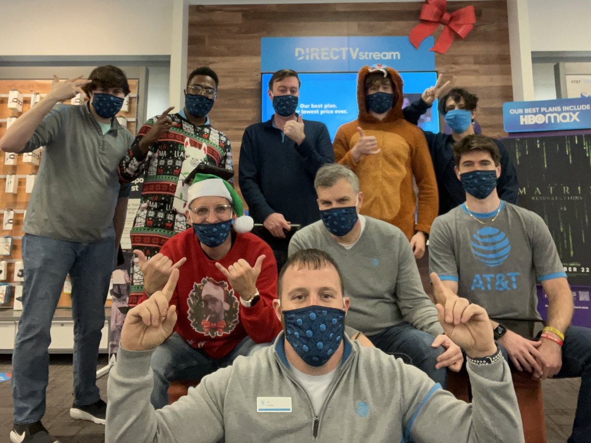 Eli Bodwell (@bodwelleli) on Twitter photo Merry Christmas from Team Quincy!π<a href="/GreaterLakesMkt/">Greater Lakes Market π</a> <a href="/TomMonahan10/">Tom Monahan</a> @joe_boxer44 <a href="/HammockJill/">Jill Hammock</a> Merry Christmas from Team Quincy!π<a href="/GreaterLakesMkt/">Greater Lakes Market π</a> <a href="/TomMonahan10/">Tom Monahan</a> @joe_boxer44 <a href="/HammockJill/">Jill Hammock</a>