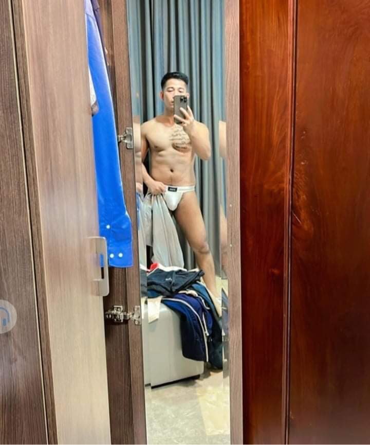 ស្គាល់គាត់បងប្អូនហើយគាត់លាញ់ ប ស?