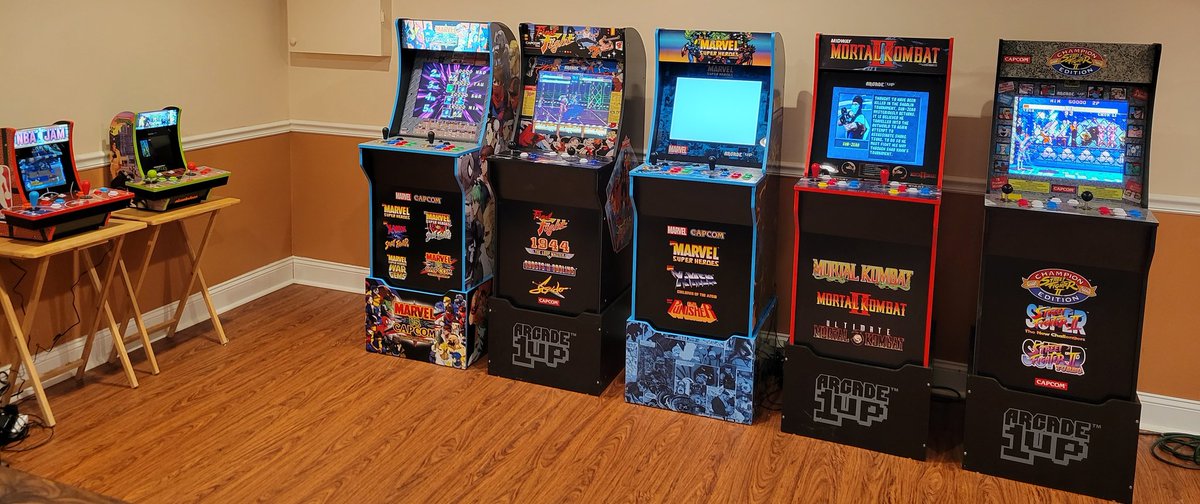 MalckieRob's tweet image. An updated display of my @arcade_1up cabinets and countercades!
#ArcadeClassics #RetroGaming 
#NostalgiaOverload