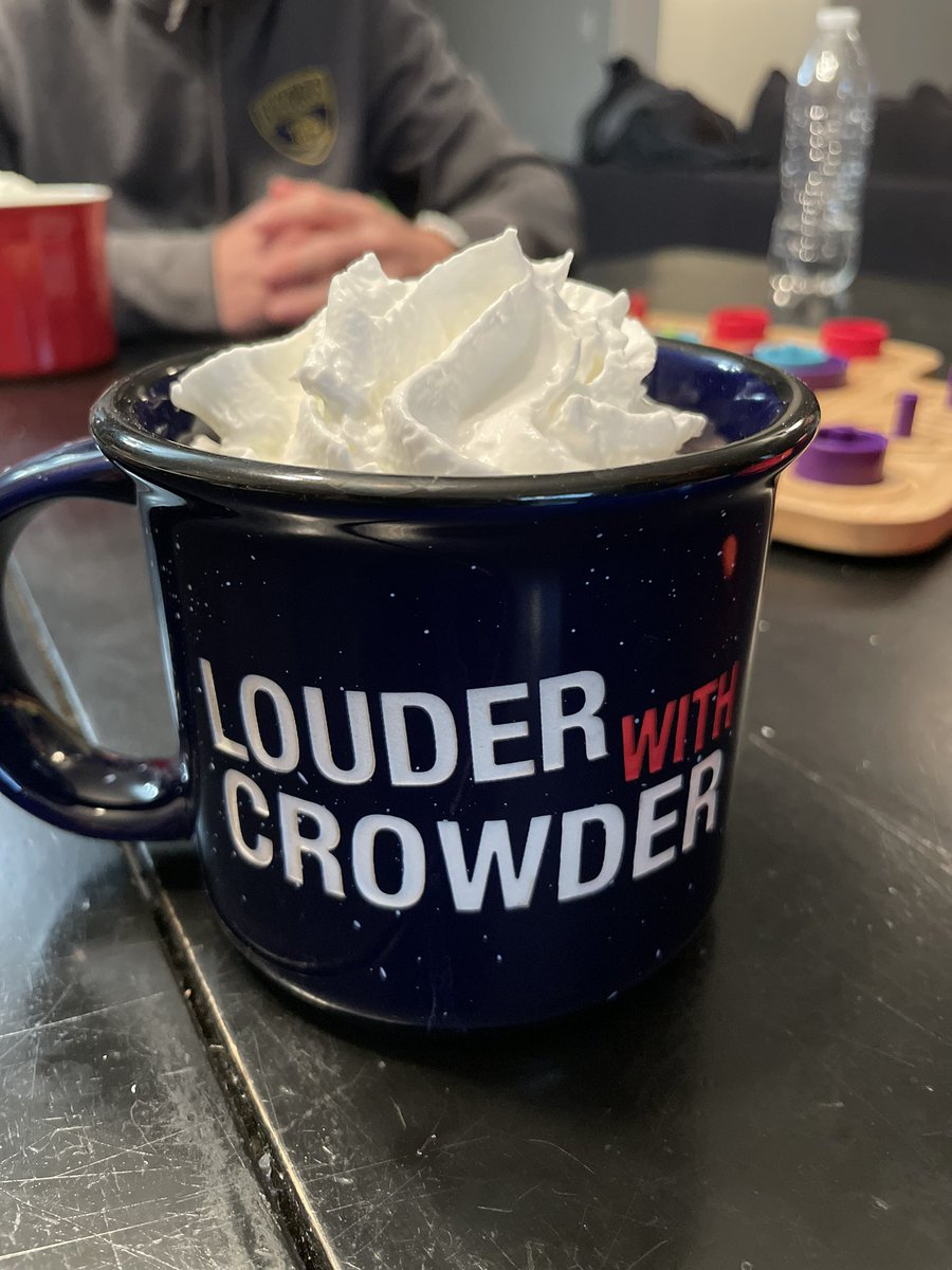 CameronPodcast's tweet photo. Merry Christmas to all that work and support @LouderwCrowder @LWC_workers #freedom #truth #thankyou https://t.co/WRPHKrCFLw