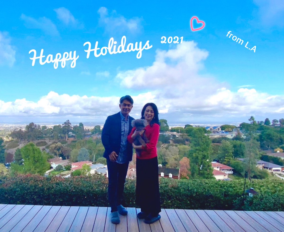 ToshiHayakawa's tweet photo. Happy Holidays! ✨ https://t.co/inpfHYpbSy