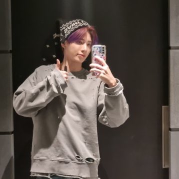 p1harmacies's tweet photo. Love ur hair so much.. https://t.co/GyiajUswOo