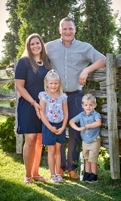 Merry Christmas for our Family to yours. All the best in 2022. ⁦<a href="/CTMIns/">Caradoc Townsend Mutual 🇨🇦</a>⁩ #farminsurance #haldimandnorfolk#thankful