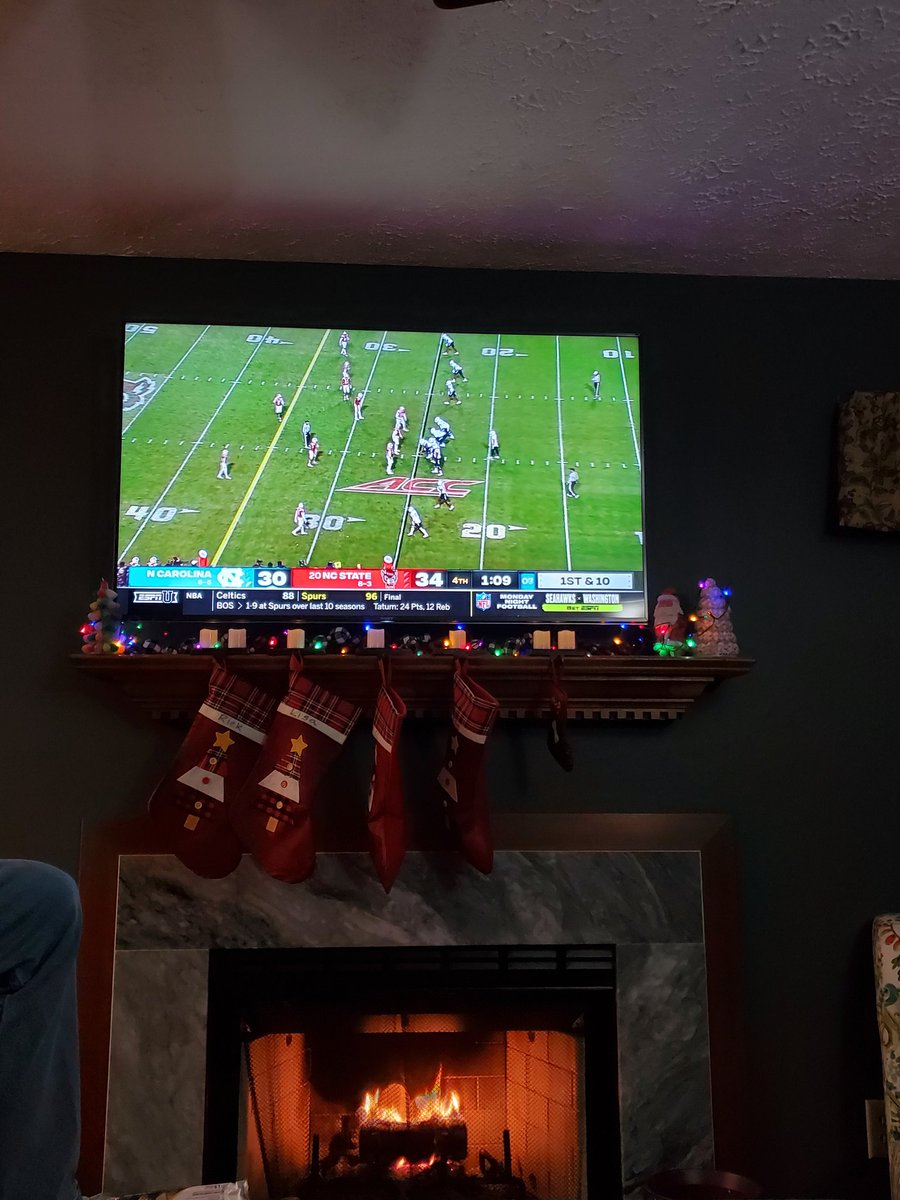 AlecLower's tweet photo. Watching our favorite Christmas movie https://t.co/AR9i2Rm4Z8