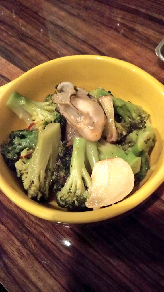 isuzu_ramen's tweet photo. 【夕食】スワンダイブで吉田めし
#糖質制限
#減量
#ダイエット
#day852 https://t.co/9txy8ubEbQ