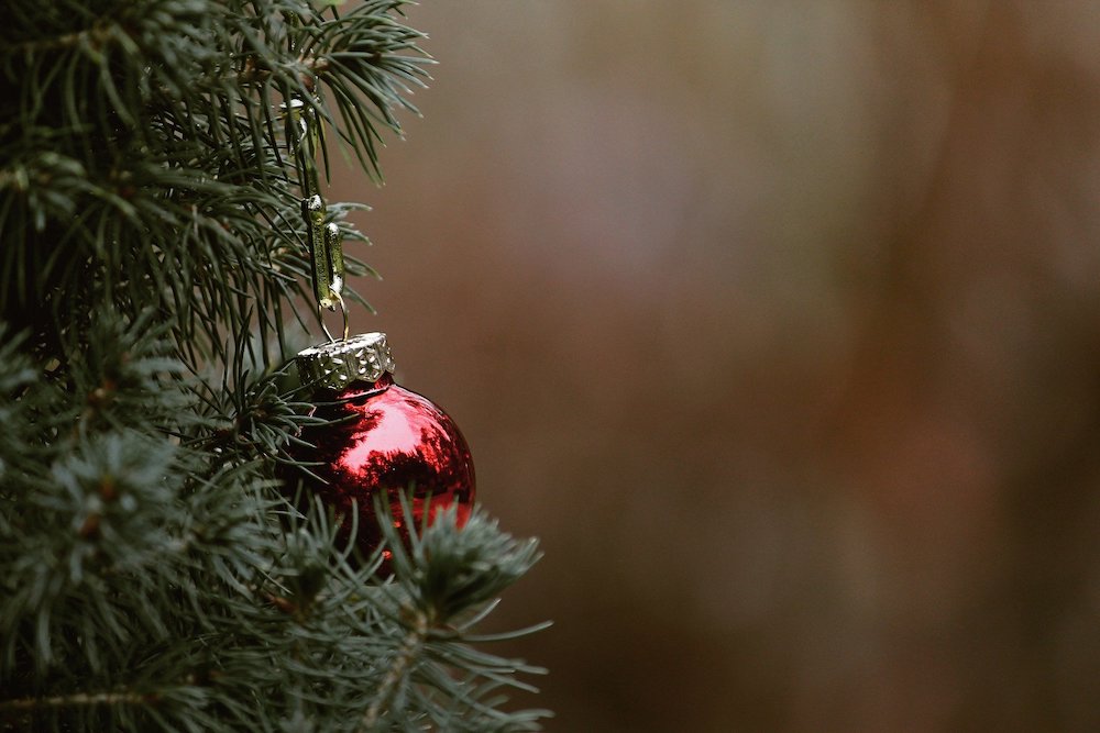 KultureGeekFr's tweet photo. L��équipe de KultureGeek / #iPhoneAddict vous souhaite un Joyeux Noël ! ➡️ https://t.co/bKyav5XpTF https://t.co/7mwz9K7vy8