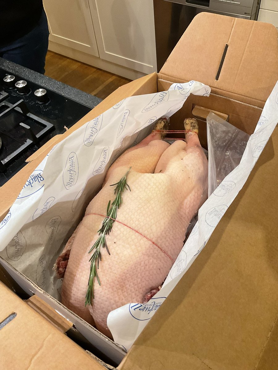 BrattleBoy's tweet photo. @rkhooks Goose out all night to dry or refrigerated? It all seems to boil down to how warm Nigel Slaters house is. https://t.co/AiCCv4DMzE