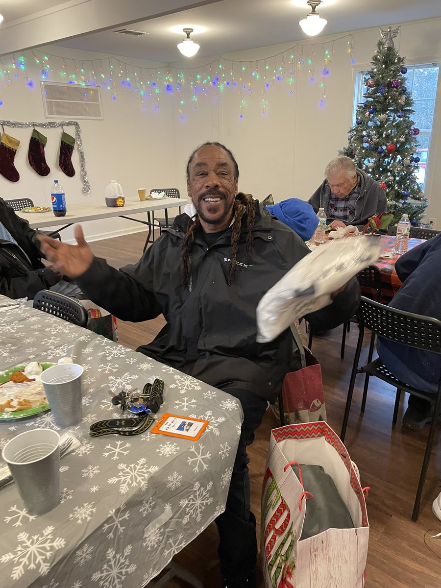 SmithfieldRM's tweet photo. Christmas has been magical for the people we serve! https://t.co/3doMN3Rnb1