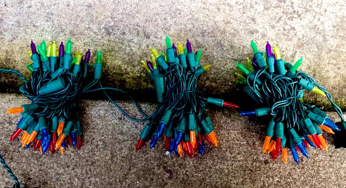 VaderJaws's tweet photo. When you buy new Holiday Lights
to decorate outside, &amp; you notice
they’re in identical color sequence
to @CHVRCHES’ performance of
#Forever back w/  #FallonAtHome,
you HAVE to upgrade your entire
#Chvrches⛪️ #Concert🎹#Corner🎶
💛💜💚❤️🧡💙
#MerryChristmas🤍#HappyHolidays https://t.co/bxkN7lwn2E