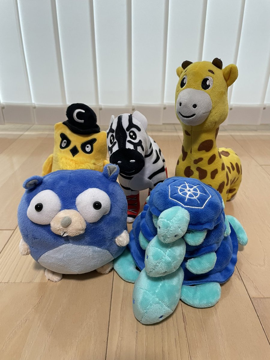 park03's tweet photo. 私にもサンタさんが！
CNCF Friends, プレゼントありがとうございます :) メリクリスマス~
#openshiftcommon https://t.co/b4gNJwJ3g7