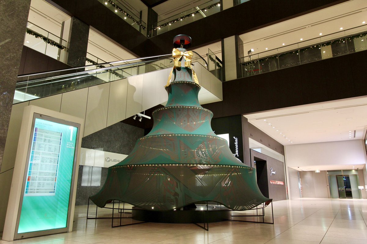 名古屋ミッドランドスクエア2階　DESIGNWORKS concept store ではSOMARTAのpop-up storeを開催中。
館内入口ドレスツリーのあとは是非ストアにお越し下さい。
 
SOMARTA pop-up store
11.10 wed - 12.25 sat

#midlandsquare #somarta #designworks #ソマルタ #デザインワークス #ミッドランドスクエア