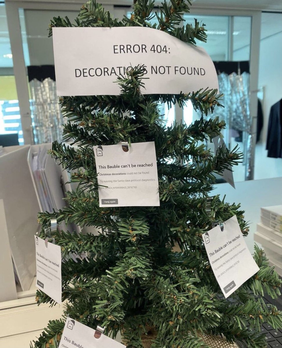 BarnuevoLeo's tweet photo. #geekTree https://t.co/yeFVQiSVrm