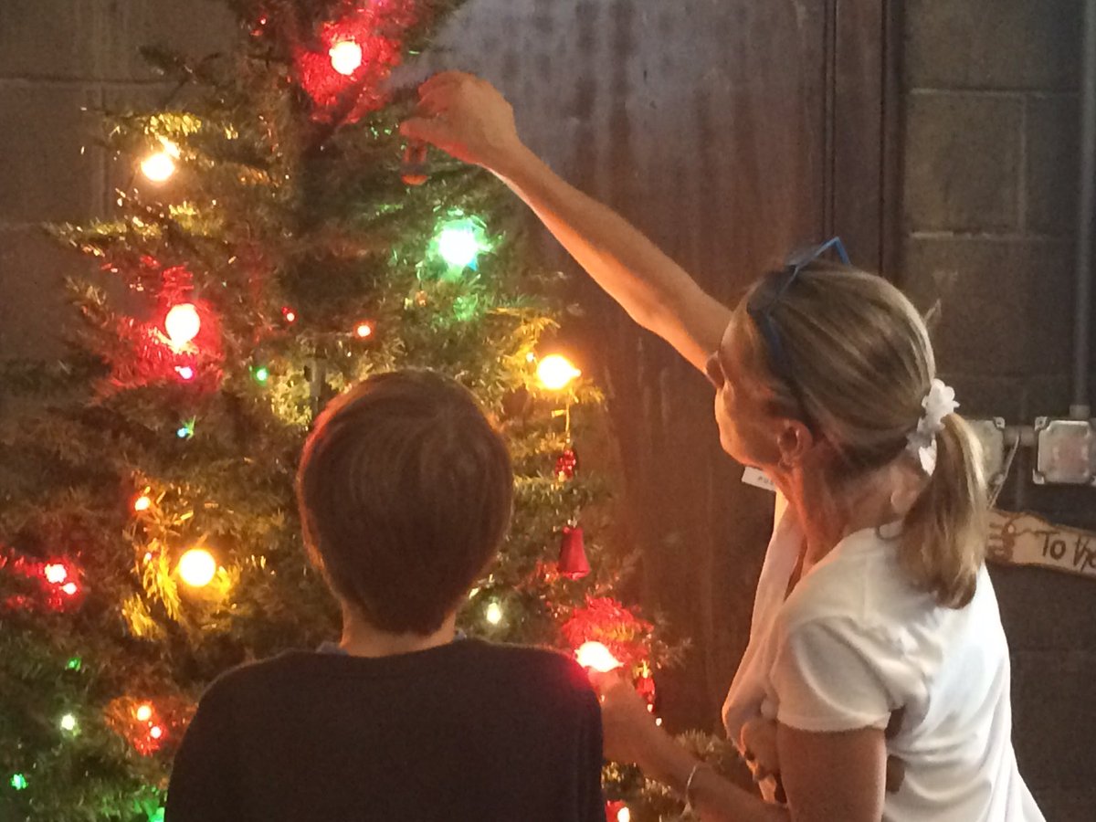 redautismo's tweet photo. Feliz #Nochebuena , nuestros mejores deseos 🥰🎄💙 https://t.co/79v9Tldyno