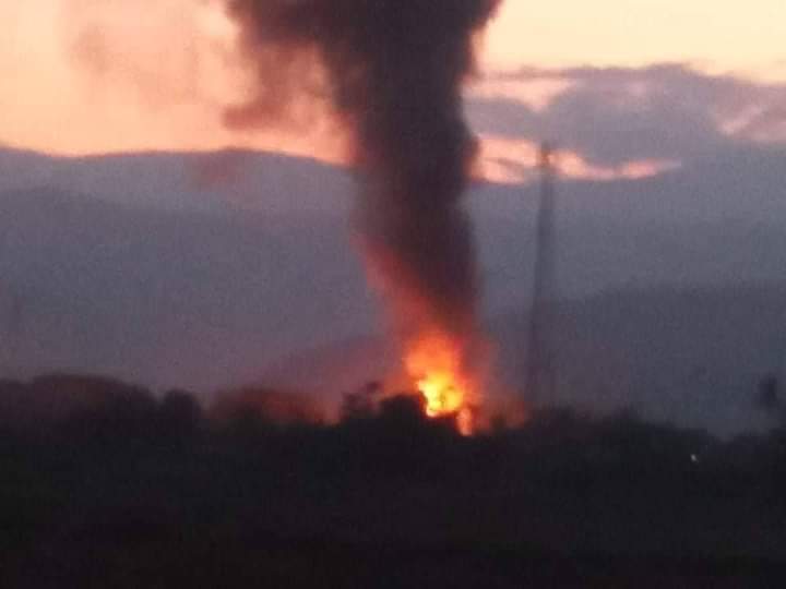 khinkhinmyint92's tweet image. #แม่สอด
อยากให้เรื่องนี้มันจบเร็วที่สุดเท่าที่จะเร็วได้ไม่อยากเห็นคนในประเทศตัวเองต้องมานั่งระแวงหลบกระสุนระเบิด..ความรู้สึกตอนนี้ทั้งโมโหทั้งอยากจะร้องไห้...ประชาชนตาดำๆไม่ควรมาเจออะไรแบบนี้(ประเทศไหนก็ไม่ควรเจอ)ก็นั่นแหละไอ้พวกเห*้ยมันตายยากตายเย็นจริงๆ😡