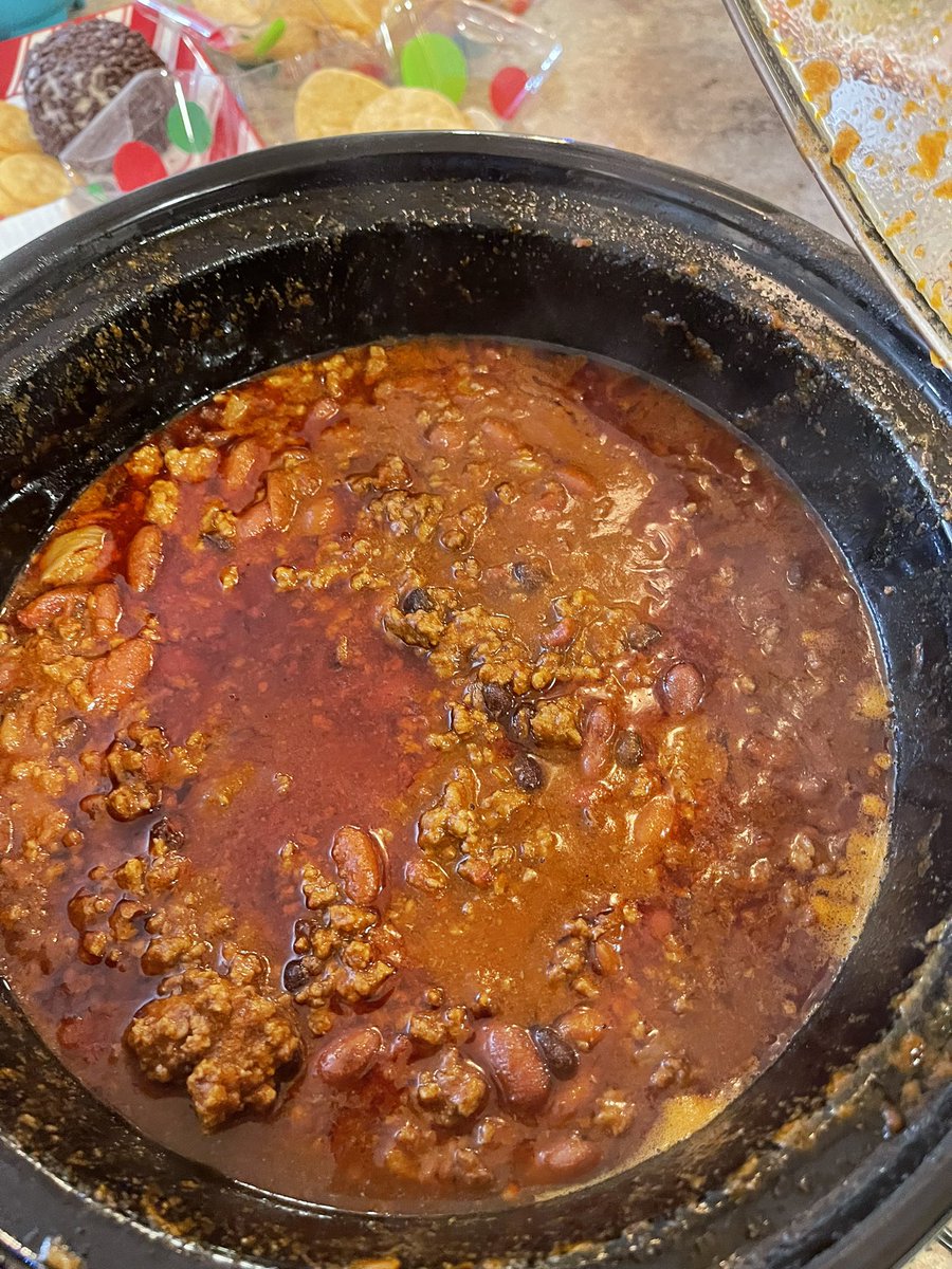 Txdomer97's tweet photo. Christmas Diversity!! ๐ #Tamales #Charcuterie #FideoLoco #Chili https://t.co/eYVpe5Q07w