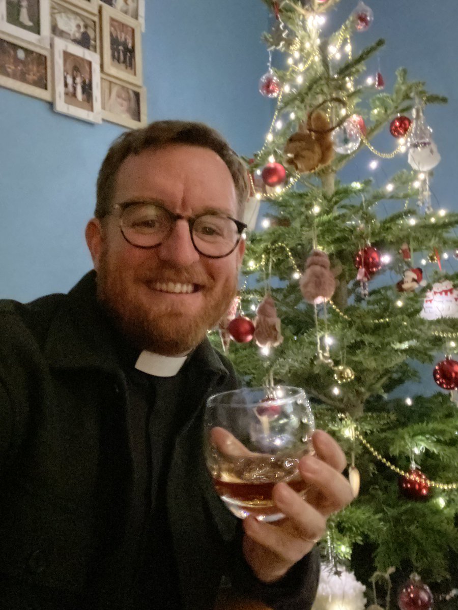 craigpsinclair's tweet photo. Blessing to all my clergy colleagues tonight! May you all have a joy filled Christmas #clergymaltclub https://t.co/vcmhdcZvpb