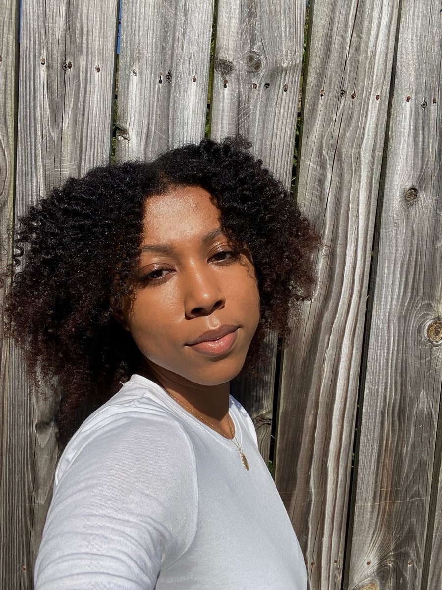 bugg_kourtney's tweet photo. Forgot to post my yearly natural hair update, but I have no new photos so we repeating old favs💀…4 years strong I think😂 https://t.co/WtgVomqOfN
