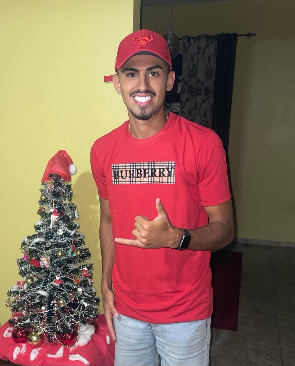 mlkjunin010's tweet photo. Merry Christmas! 🙏🏽👔🎅🏽🎄
#atletadecristo https://t.co/34eAZtdiaR