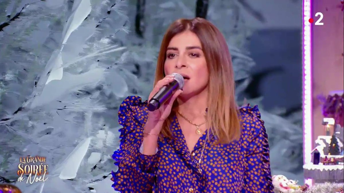 JulieZbyDE's tweet photo. #Lesamis Vous voulez (re)voir la superbe reprise de #ThisIsChristmas par notre belle @juliezenattioff dans #LaGrandeSoireedeNoel ? Rendez-vous à ce lien pour revivre ce beau moment en #Replay ! -> https://t.co/36Ge3T072X

#JulieZenatti #Noel ♥ 📺Et Joyeux noël à tous ! https://t.co/uP6F2z8ZI2