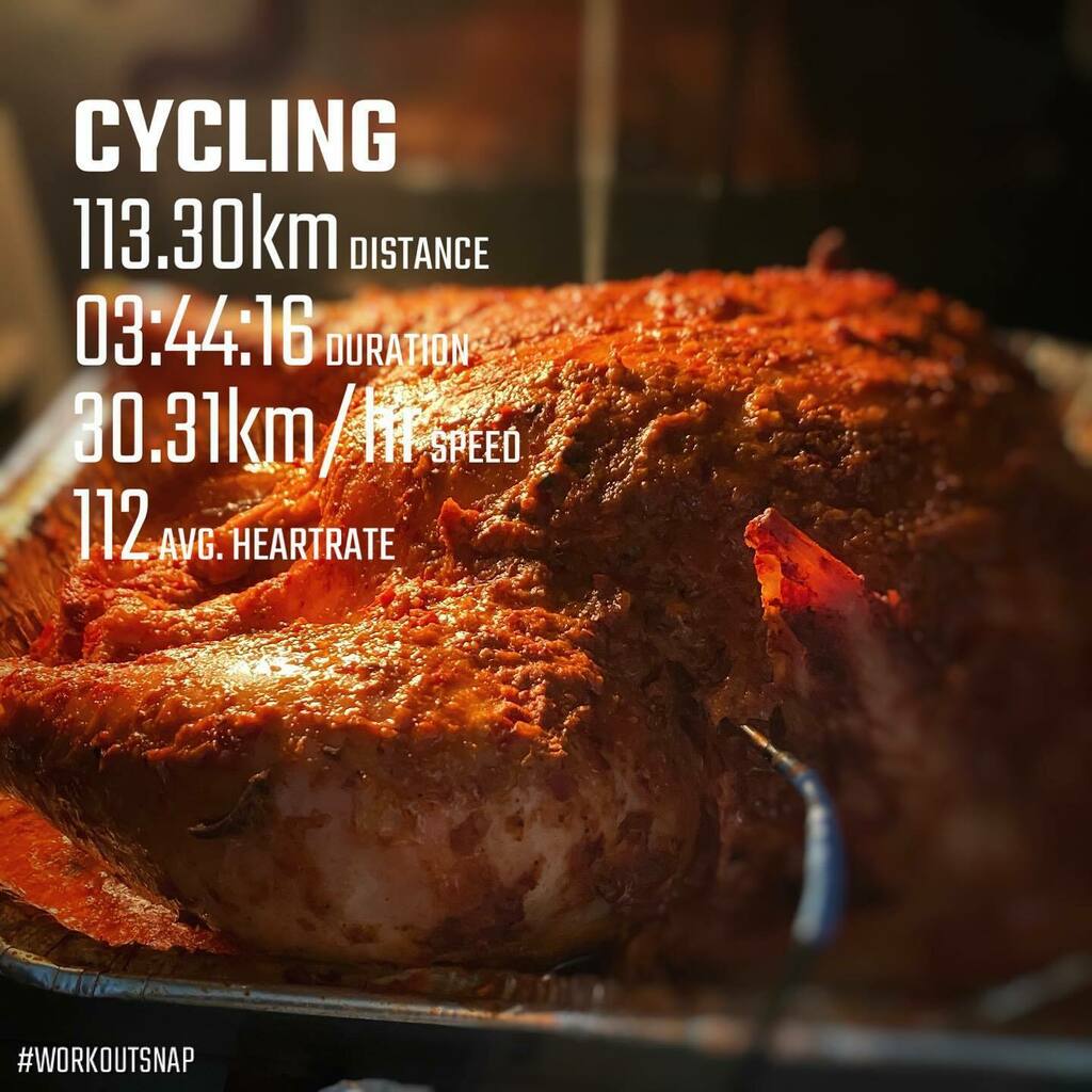 davidfernandezt's tweet image. @gozwift #zwift while #broiling the #xmas #turkey 113k #merrychristmas 🎄🦃🚲🍾😁 from #mexico🇲🇽 instagr.am/p/CX4p5j5LI5k/
