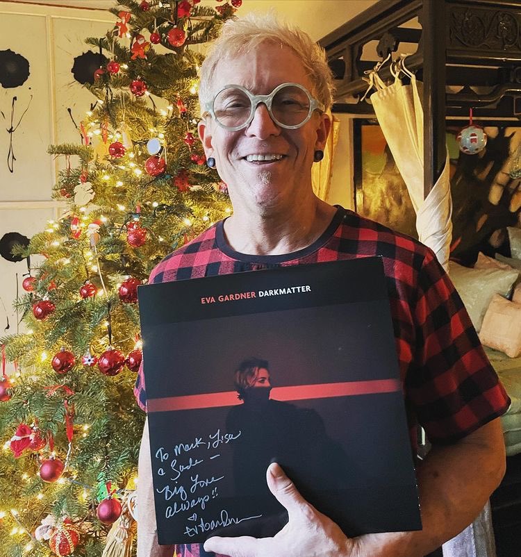markyplanet's tweet photo. I got my @EvaGardner vinyl for the holidays… Just about to play it! #evarocks @markyplanet https://t.co/DirZusdn8b