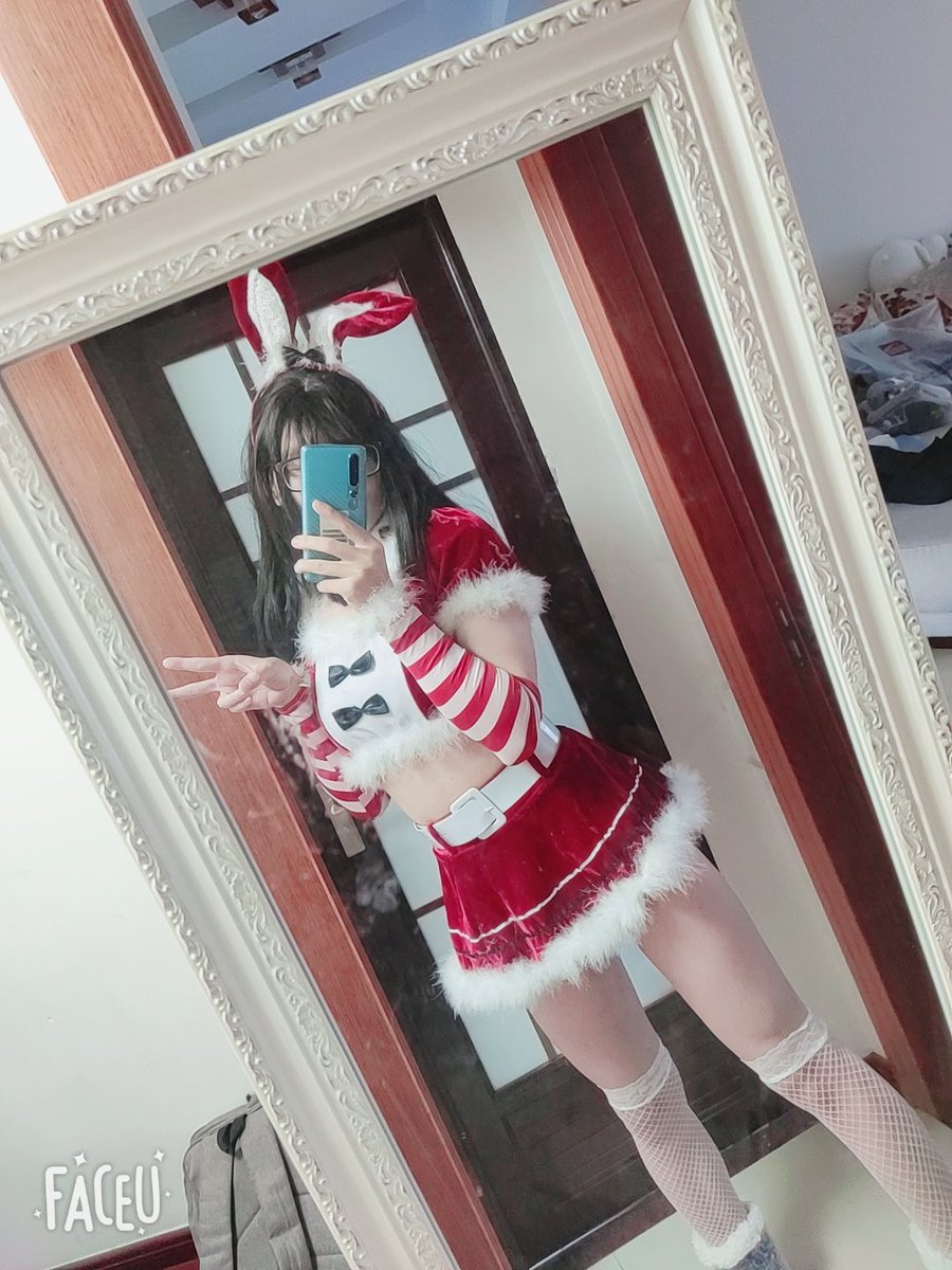 BenQing2's tweet photo. 我把麋鹿挂圣诞树🌲上，你能把我挂心上嘛~  圣诞快乐
#男の娘 #可爱的男孩子 #伪娘系列 https://t.co/4Ij3vmNHXE
