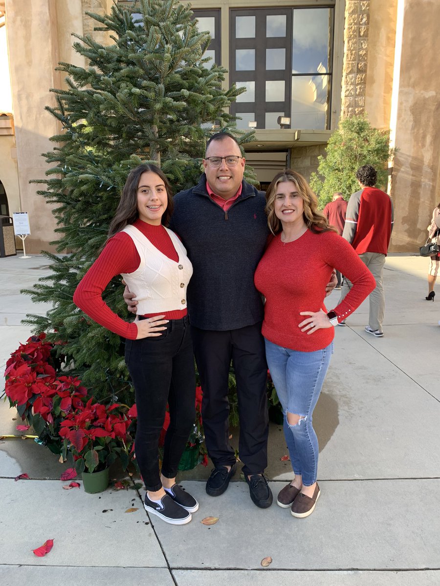 SWCHBC's tweet photo. Feliz Navidad Eve! Que Dios Los bendiga! #MissingOurBoys🙏🏽 https://t.co/sIeV1Z1Pj1