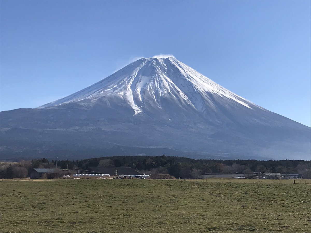 今日の富士山です。 とても綺麗です😊