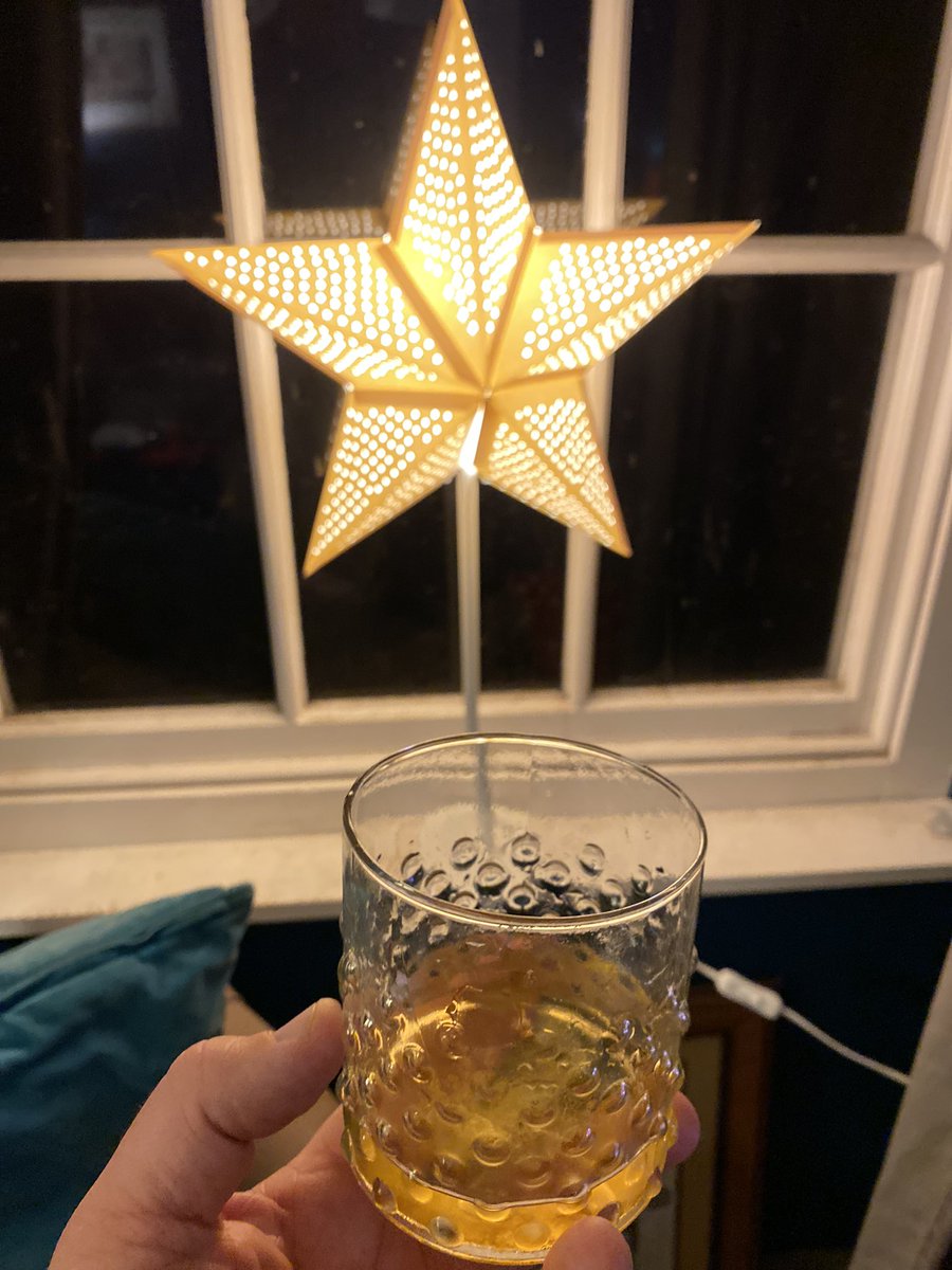 CanonLeighRich's tweet photo. Midnight Mass over, raising a glass to clergy everywhere #clergymaltclub and music teams across the land, especially those hit by COVID on the last stretch. Finish line in sight!#wordoftheFather https://t.co/j018TN4elj