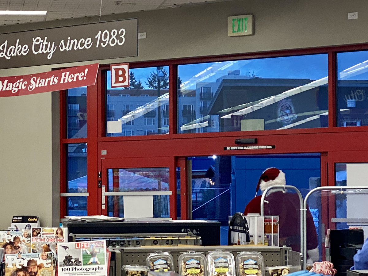 mcnerthney's tweet image. Glad to see I’m not the only one doing last-minute Christmas shopping! #HoHoHo