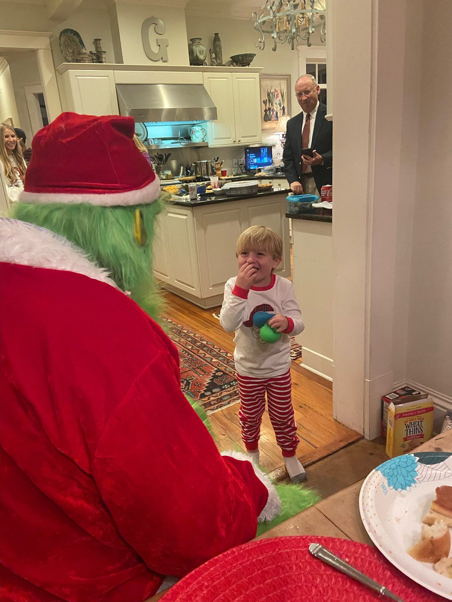 CalebHardman's tweet photo. The grinch is in Greenwood on Christmas Eve. @GolfChannel https://t.co/K3uSynQYma