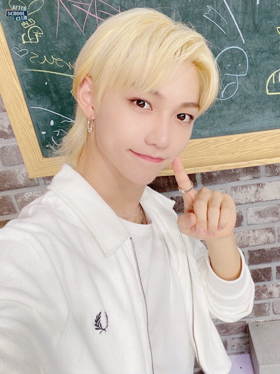arirang_ASC's tweet photo. ✨🎄✨
⠀
#STRAYKIDS_ASC #STRAYKIDS @Stray_Kids https://t.co/h6KjG8iJkO
