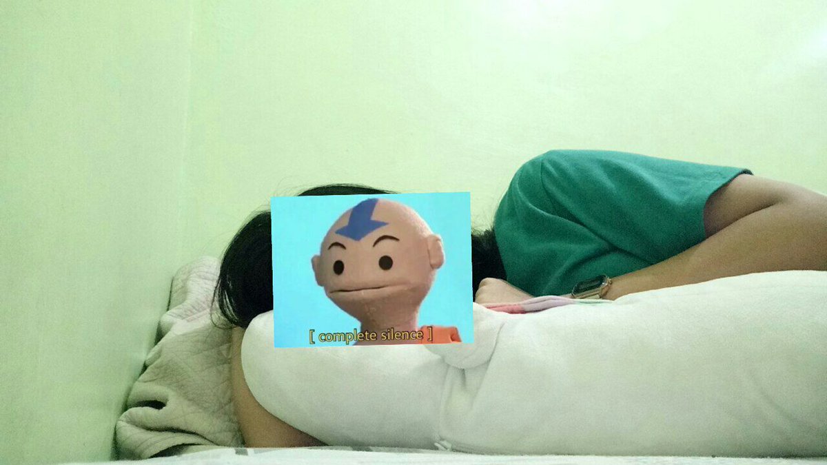 reysheeel_'s tweet photo. @rhyzven merry xmas mims tulog well po https://t.co/Av8zS3gXYo
