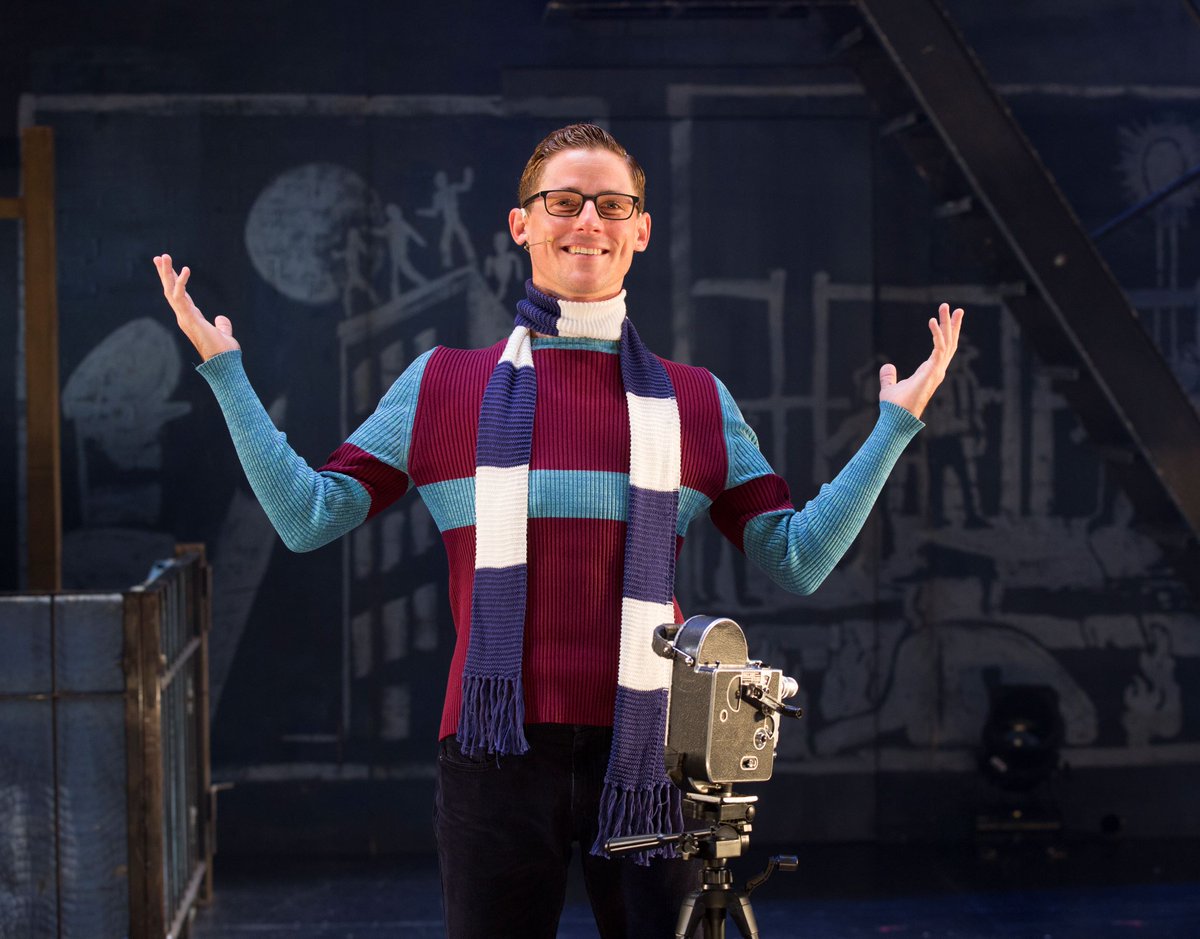 BroadwayCincy's tweet photo. December 24, 9pm, Eastern Standard Time.
From here on in, I shoot without a script...

📸: Carol Rosegg https://t.co/FN1PnRlGzv