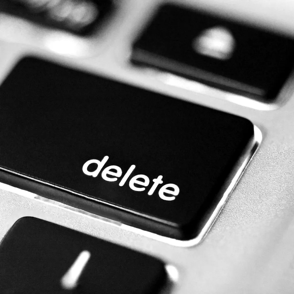 MySocialHabit's tweet photo. "It is because of these findings and our vision of communities free of violence that we have made this decision to remove our Facebook and Instagram accounts." Read more from this heartfelt op-ed: https://t.co/1HyQH6g4Rb https://t.co/IbNUXIjgMP