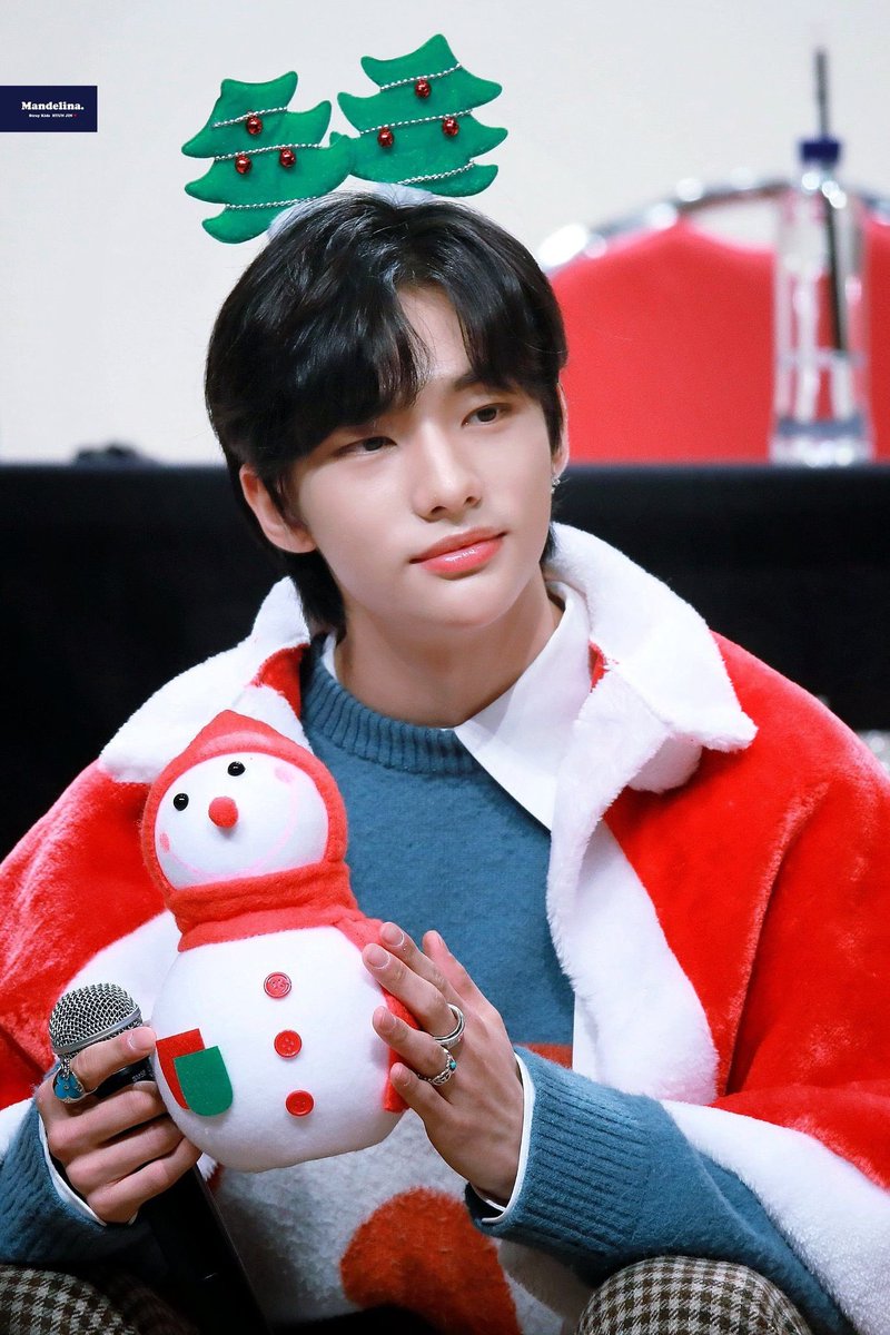 taemmith's tweet image. merry christmas