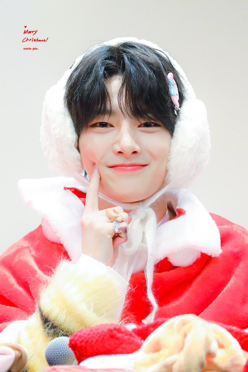 taemmith's tweet image. merry christmas