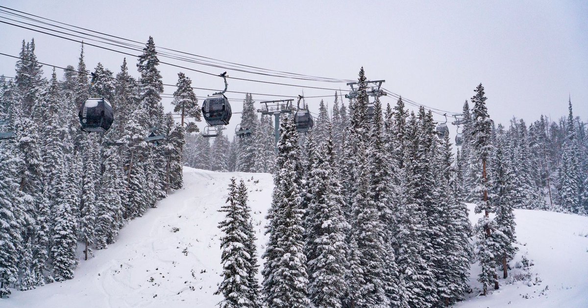 KeystoneMtn's tweet photo. There's snow better gift than fresh powder! ☃️ https://t.co/gwsPJGfrpv