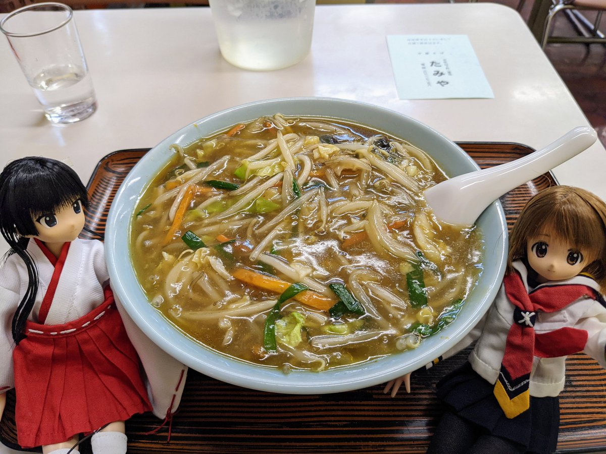 クリスマスMBFes無事終了しましたー!コミケ直前に来てくれたみなさんありがとうございます。
画像は今日の色紙とサンマーメン 