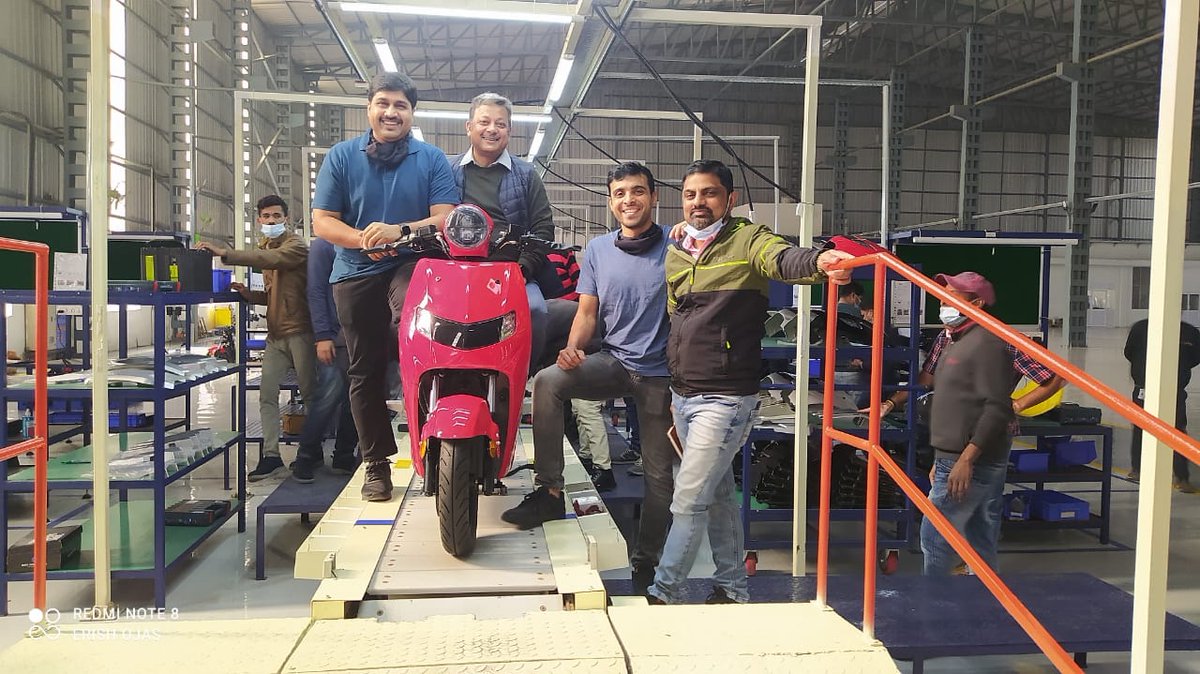 Vivekananda Hallekere (@vivekanandahr) on Twitter photo This Christmas we have something exciting we are bringing to this world :) The Bounce infinity E 1 scooters being produced from our plant !! <a href="/bounce_infinity/">Bounce Infinity</a> This Christmas we have something exciting we are bringing to this world :) The Bounce infinity E 1 scooters being produced from our plant !! <a href="/bounce_infinity/">Bounce Infinity</a>