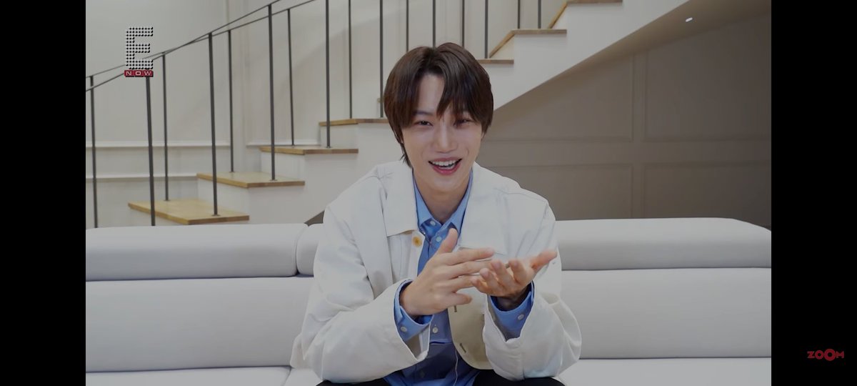 LordOhSehunStan's tweet photo. Jonginniiieee practicing "Indian EXOLs, Aap mere pehla pyaar aur akhri bhi" was the cutest & sweetest moment 🥺☺️🥰💛🐻
India Welcomes KAI
#IndiaLovesKAI #ChristmasWithKAI
#EXO #카이 #KAI https://t.co/F6YG7RHK7I