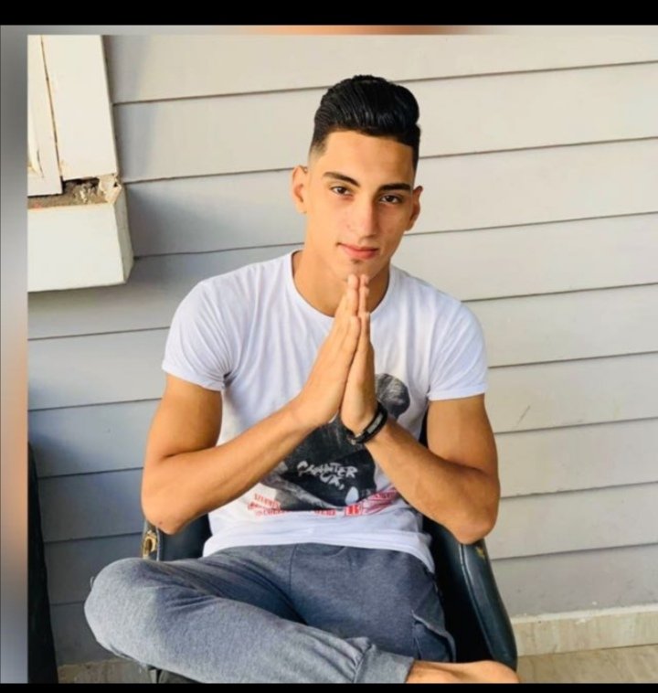 _mahmoud16_'s tweet photo. اللهم أرحم من كان موتهم صدمه لم نتهيأ لها أبدا وقلوبنا لم تستوعب موتهم حينما ندعي لهم دعاء الميت  اللهم ان الشوق للميت مؤلم فاجمعنا بهم بجناتك يارب اللهم برد تربة كل ميت وقبر كل عزيز رحل عنا  اللهم أمين.
هتوحشوني اوي ي غاليين ربنا يرحمكوا ويجعل مثواكو الجنة💔 https://t.co/8chJ523paE