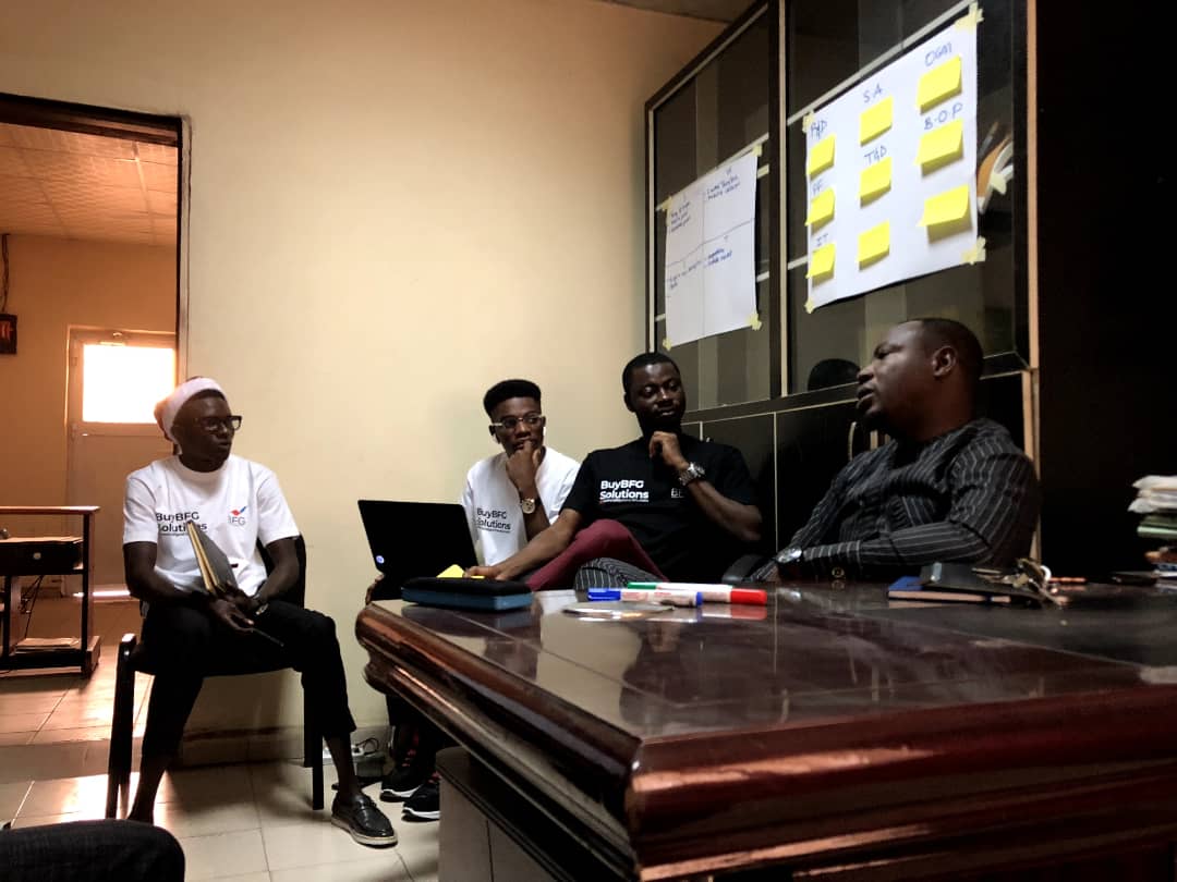 iamfestusbello's tweet photo. A moment with Mr Fife Banks (@fifebanks) President, Young CEO's Forum, Abuja Chamber of Commerce and Industry during BFG 2021 Annual Performance Review and Strategy Retreat.

What an unforgettable experience. 

Festus, BELLO #MarketplaceEntrepreneur #DevelopmentPractitioner https://t.co/5IDqRXmQbg