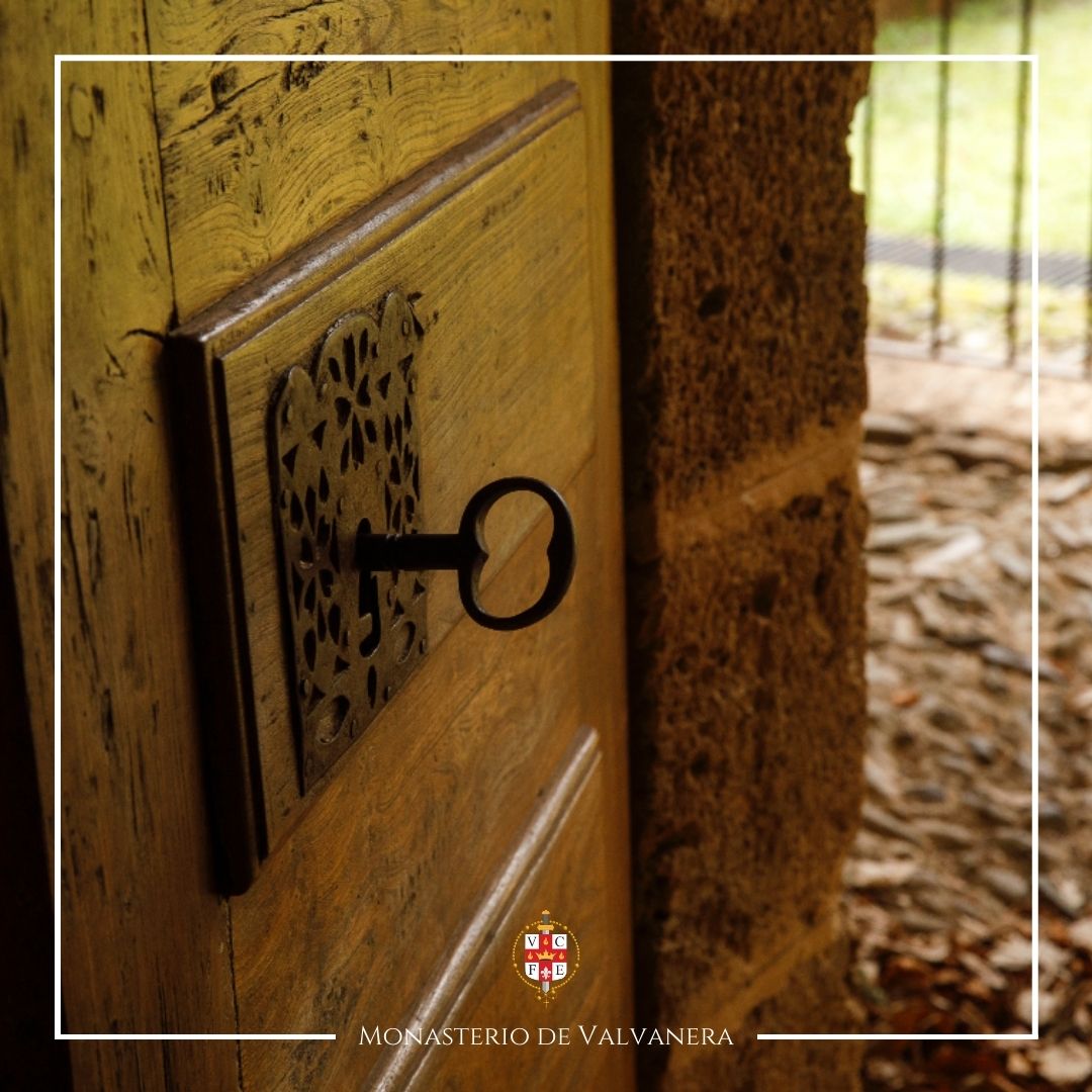 ValvaneraDe's tweet photo. ¿Cansado del ritmo de tu vida actual? En el Monasterio de Valvanera tenemos la llave para que te centres en lo que de verdad importa. Ven a dialogar con los monjes del IVE. 

#MonasteriodeValvanera #VirgendeValvanera #LaRioja #Espiritualidad #Turismo https://t.co/tx1hcwTDmT