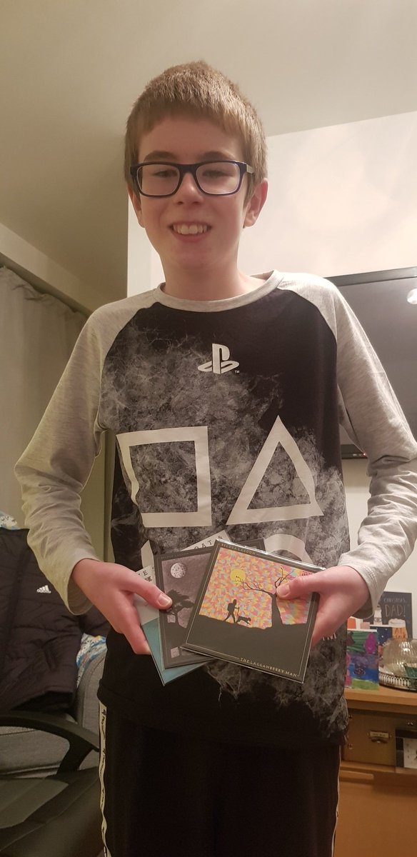 AllyGrant12's tweet photo. Connor happy with his @BelugaLagoon CDs and badges❤🎅🎄
Big ask but any chance of putting the lyrics on a site somewhere 
Have a great xmas and awrabest for the new year guys https://t.co/wkRQXfao7P