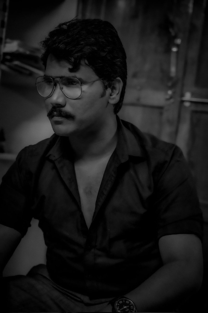 ManikantaAnurag's tweet photo. Swipe 👉 For More
#Shyamsingharoy Fan Poses 
To @NameisNani Anna 
I hope you know I'm your Biggest Fan Ever Annaya 
@Rahul_Sankrityn @anjuyelavarthy
@mail2ganta #nameisnani #shyamsingharoy🔱 #naturalstarnani #nanifanboySwipe https://t.co/YOC9BdepWe