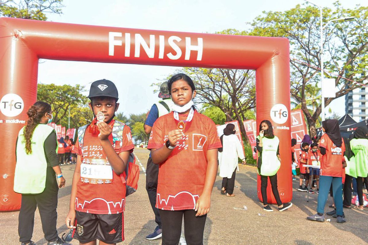 bankofmaldives's tweet photo. The program aims to provide children with disabilities access to physiotherapy as well as behavioural, speech and occupational therapy.

The donation was handed over to MAPD by our Chairperson Yooshau Saeed and People and Change Director Sahar Waheed. https://t.co/ERmcWNWOlY