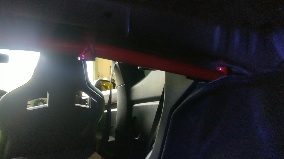 19710221V's tweet photo. 取り付け完了後、阪和道から阪神高速を軽く流してみましたが、違いがわからない男である自分ですら分かるくらいリアの剛性マシマシです。
ギャップをまたいだ時のきしみとかもなくなり、どっしりした安定感まで。
つけてよかったかも、これ。
#BRZ
#Agress
#オートプロデュースエースリー https://t.co/bT0Ugde3o8